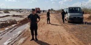 التقلبات الجوية: جهود متواصلة لفتح الطرق المقطوعة بولايتي بشار وتندوف