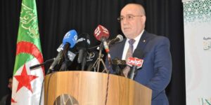 بلمهدي يشيد بدور الأئمة في نشر الوعي وتنوير المجتمع