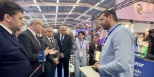 “كريم بيبي تريكي في زيارة الى معرض “EDUCTECK”