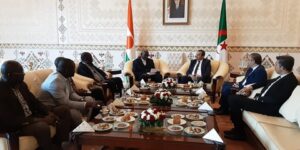 وزير البترول لجمهورية النيجر يحل بالجزائر
