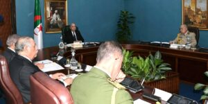 رئيس الجمهورية يترأس اجتماعا للمجلس الأعلى للأمن