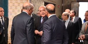 عطاف يجري بالقاهرة محادثات ثنائية مع العديد من نظرائه العرب