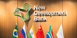 وزارة المالية تعلن: رسميا.. انضمام الجزائر إلى بنك البريكس