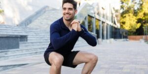 يُنصح بإدخالها في الروتين اليومي.. تمرين القرفصاء للتحكم في نسبة السكر في الدم