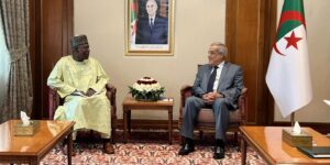 اجتماع ثلاثي حول مشروع أنبوب الغاز العابر للصحراء بالجزائر نهاية السنة