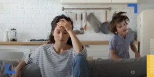 أمهات المصابين بفرط الحركة.. مجهود متواصل وضغط لامتناهٍ