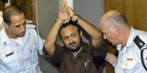 “فتح” تحذر من محاولات لتصفية الأسير مروان البرغوثي