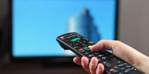 احذر من آثار القنوات الفضائية