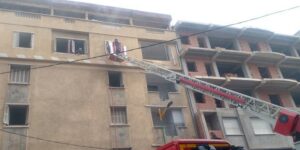 إخماد حريق داخل فندق في تيزي وزو