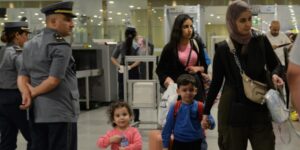 حلوا بأرض الوطن تنفيذا لتعليمات رئيس الجمهورية.. إجلاء 306 رعية جزائرية من لبنان