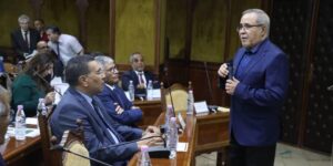 مجاهد يدعو إلى ضرورة ترقية “معركة الإرادة” في الصحراء الغربية: ما يحدث في الشرق الأوسط وفي الصحراء الغربية فصل من فصول حدث واحد