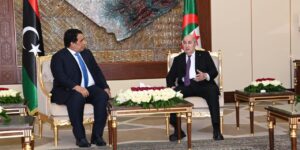 رئيس الجمهورية يتحادث مع رئيس المجلس الرئاسي الليبي