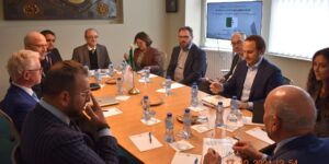 السفير الجزائري ببروكسل ينظم طاولة مستديرة مع غرفة التجارة العربية-البلجيكية