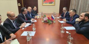 منذر يتباحث مع نظيره الروسي سبل توسيع التعاون الثنائي بين البلدين