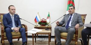 نائب رئيس مجلس الدوما يشيد بمواقف الجزائر الداعمة لقضايا التحرر