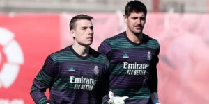 “إنه رائع”.. كورتوا  يتحدث عن منافسته مع لونين