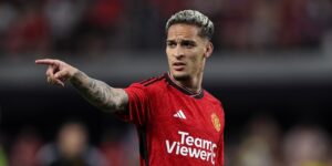 مانشستر يونايتد يقترب من التخلي عن أنتوني