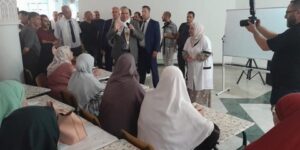 التحاق  ما يزيد عن 97 ألف دارس جديد بفصول محو الأمية عبر الوطن