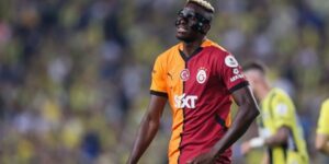 مع احتمال بيع دوشان فلاهوفيتش.. جوفنتوس يدرس التعاقد مع أوسيمين