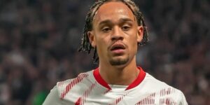 قال كل سقوط هو درس.. جراحة ناجحة لسيمونز نجم لايبزيغ