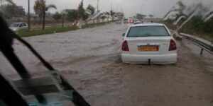 أمطار الخريف تغرق أحياء بالبليدة