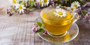 شراب البابونج.. مذاق لذيذ غني بالعناصر الغذائية