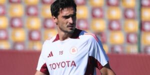 هوميلز: جاهز للعب مع روما