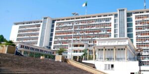 وزارة الداخلية: الإعلان عن مسابقة توظيف برتبتي مهندس دولة في الإعلام الآلي وتقني سام في الإعلام الآلي