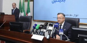 بداري يسدي تعليمات لتكثيف التكوين في حاضنات الأعمال والابتكار في الجامعات