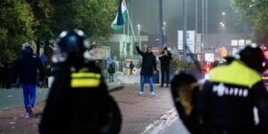 “إسرائيل” تحظر سفر جنودها إلى هولندا بعد شغب ضد العرب أوقع مصابين