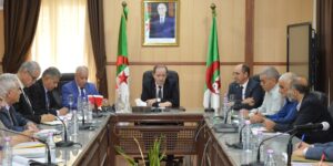 بلعابد يشرف على اجتماع تنسيقي للتحضير للبطولة المدرسية للرياضات الجماعية