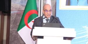 زهانة يشدد بالجهود لجعل الجزائر رائدة في مجال سلامة الطيران المدني