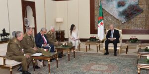 رئيس الجمهورية يستقبل نائب وزير القوات المسلحة الكوبية