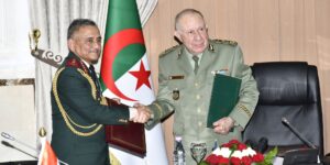 الجزائر والهند توقعان اتفاقية لتعزيز التعاون العسكري والأمني