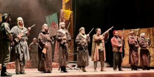 “الساقية.. العظماء لا يموتون” على ركح “بشطارزي”