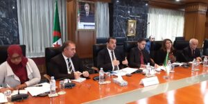 عرقاب يبحث مع نظيره الايفواري فرص تعزيز التعاون الثنائي