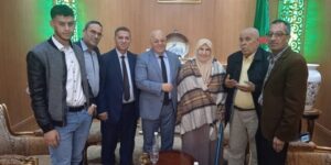 وزير المجاهدين يستقبل إبنة الشهيد “علي لاندوشين”