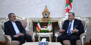 المجلس الشعبي الوطني: رئيس لجنة الشؤون القانونية يتحادث مع رئيس وفد مجلس الشورى الإيراني