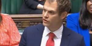 مسؤول بريطاني يؤكد التزام بلاده بحق تقرير المصير للصحراء الغربية