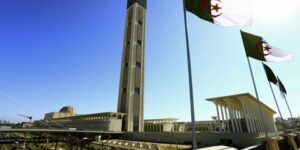 أنوار من جامع الجزائر.. مقومات التنمية المستدامة – الجزء الثالث والأخير –