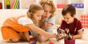 كيف تحفزين طفلك الموهوب لإنجاز ما عليه؟