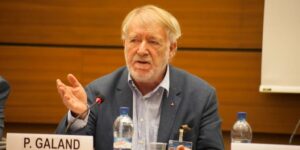 بيار غالون.. الجزائر تلعب دورا مهما لنصرة الشعوب المضطهدة