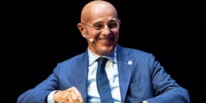 ساكي: الأنتر يستطيع أن يفوز بكل شيء هذا الموسم