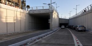 بعد 5 أشهر.. فتح نفقي “لاكوت” أمام حركة المرور