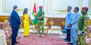 سلمى بختة منصوري.. نوهت بأهمية تعزيز سبل التعاون في مختلف القطاعات