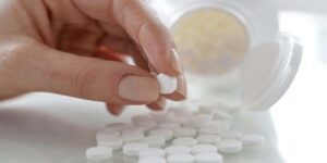 غير مسبب للإدمان.. علما يطورون دواء يتوجه نحو موقع الألم