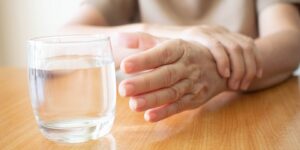 في أحدث دراسة.. باحثون يكشفون عن دواء مخفف لمرض “الباركنسون”