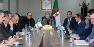 إطلاق المنصة الوطنية لنظام اليقظة والإنذار للتموين بالمواد الصيدلانية في الجزائر”