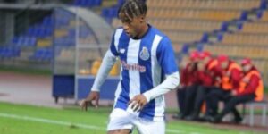 برشلونة على عتبة ضم الموهبة فاريلا