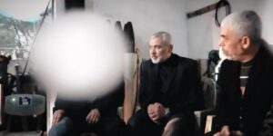 الرسائل العسكرية لفيديو قيادات حماس الراحلين